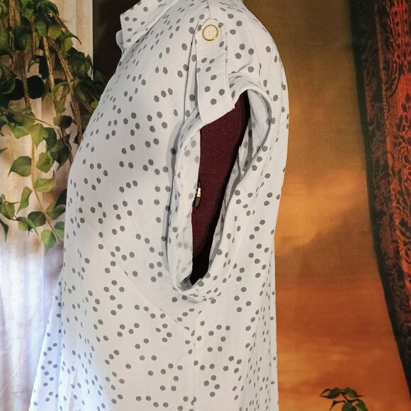 EUC: Olivia & Martin Sze 1X White Polka Dot Blouse - Picture 4 of 4